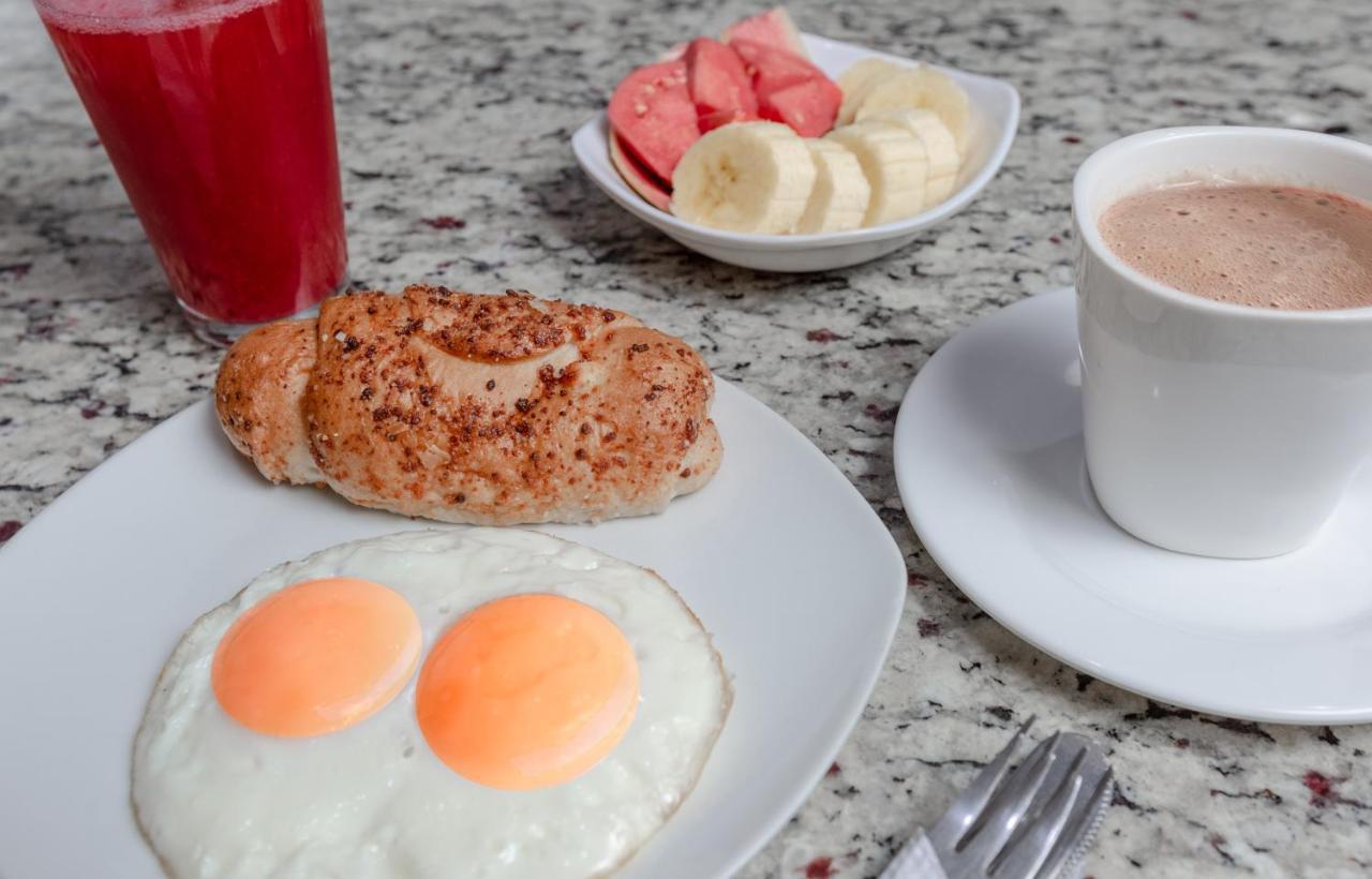 Hotel Casa Quinta Embajada Bogotá Eksteriør bilde